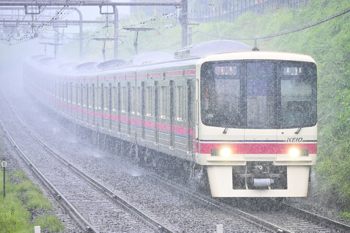 京王電鉄 若葉台検車区 8000系 8722f