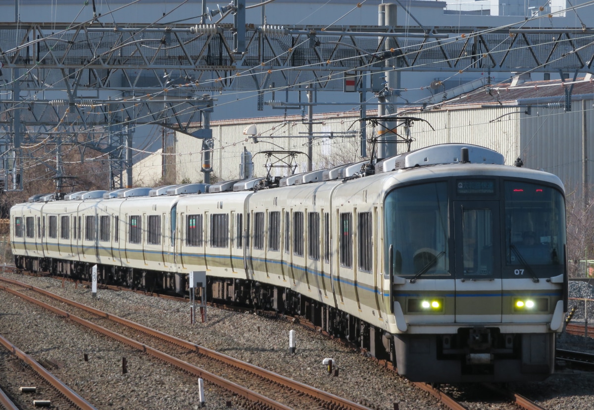 JR西日本 吹田総合車両所奈良支所 221系 NA424編成
