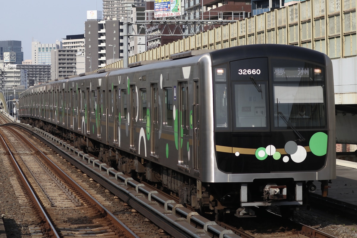 大阪市高速電気軌道 森之宮検車場 30000A系 32660F
