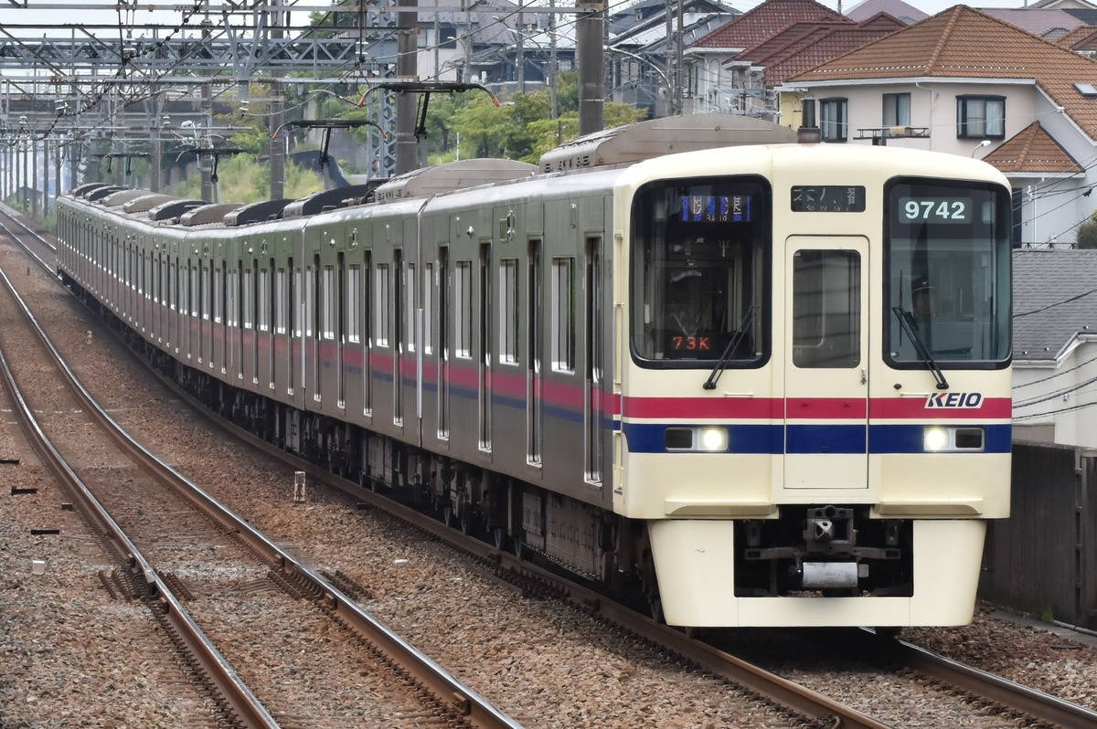 京王電鉄 若葉台検車区 9000系 9742F