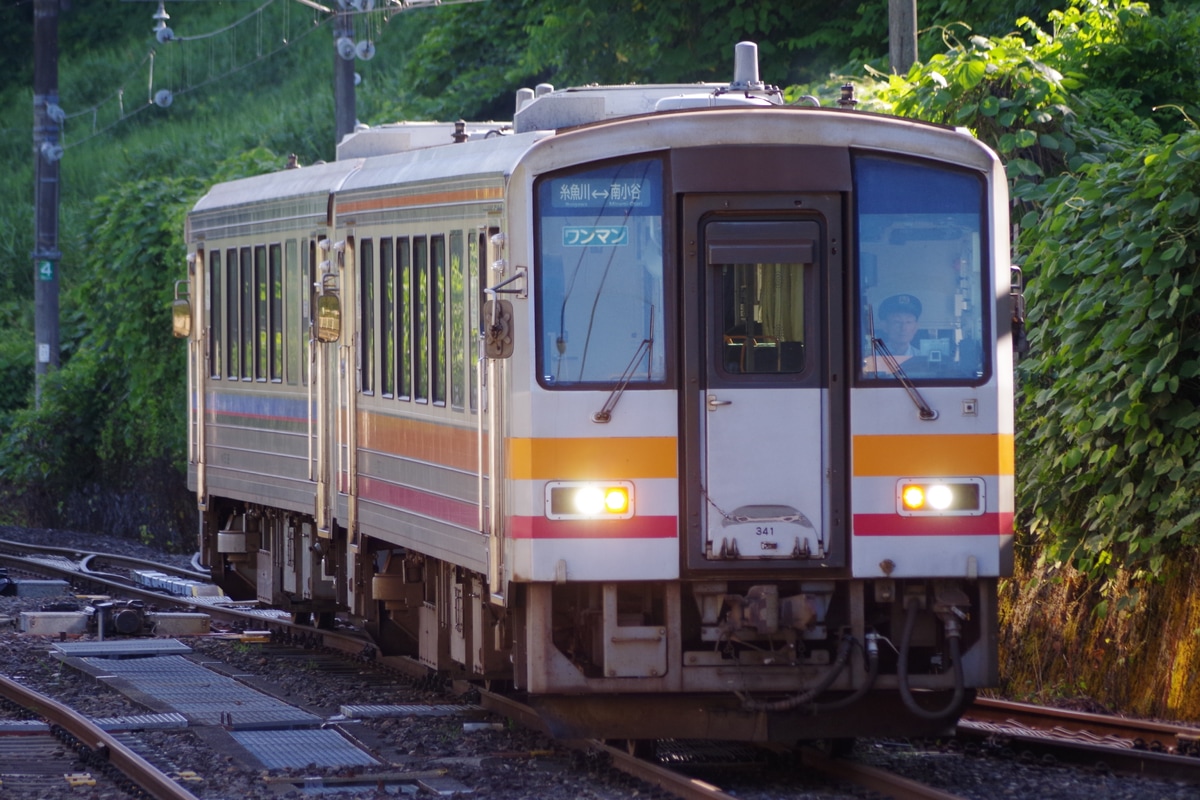 JR西日本 金沢総合車両所富山支所 キハ120 341