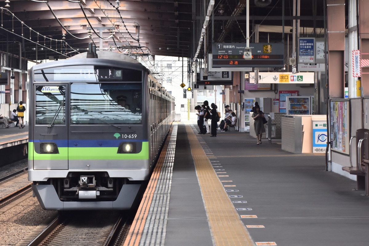 東京都交通局 大島車両検修場 10-300形 10-650F