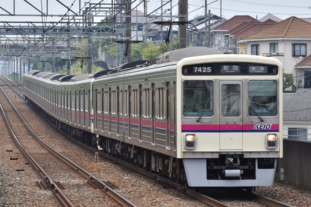 京王電鉄 若葉台検車区 7000系 7425F