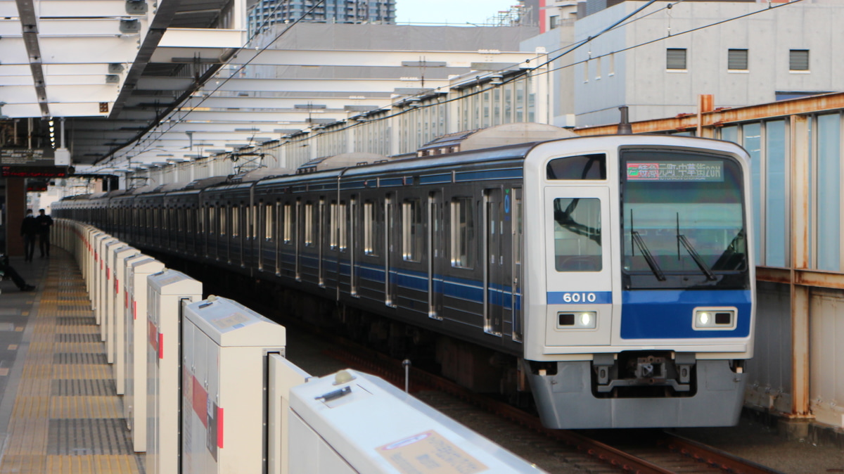 西武鉄道 小手指車両管理所 6000系 6110f