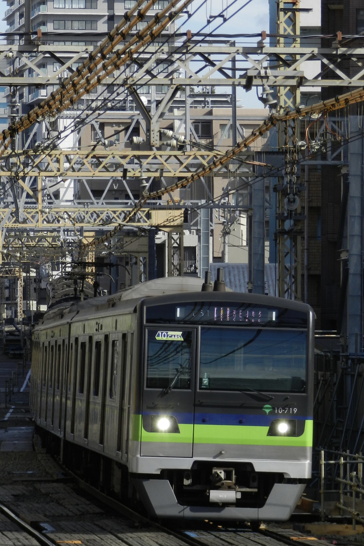 東京都交通局 大島車両検修場 10-300形 10-710f