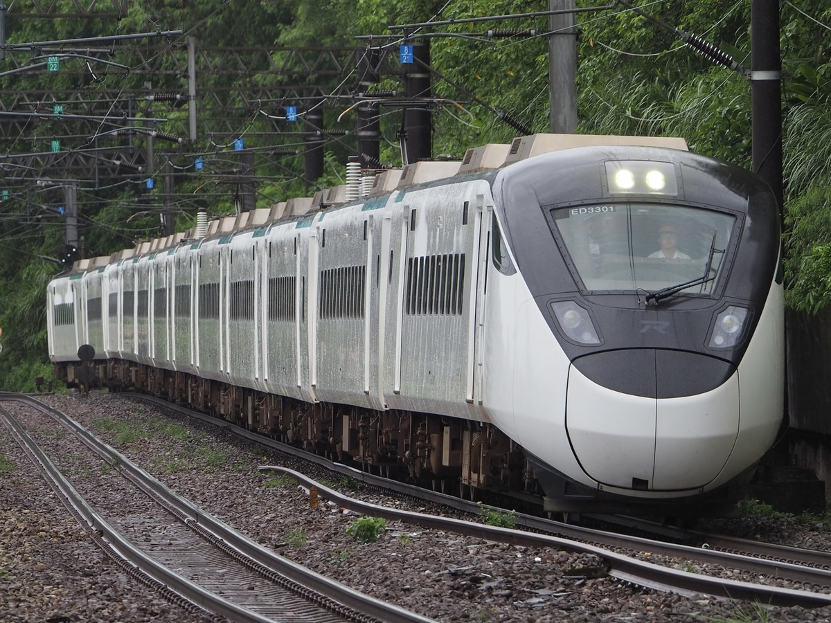 台湾鉄路管理局  EMU3000型 ED3301