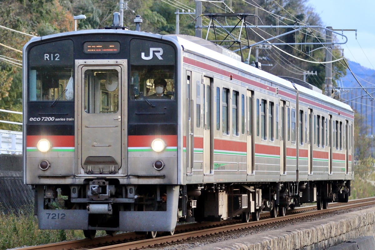 JR四国 高松運転所 7200系 R12編成
