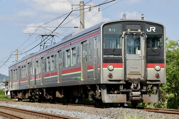 JR四国7200系R15編成を讃岐塩屋～多度津間で撮影した画像