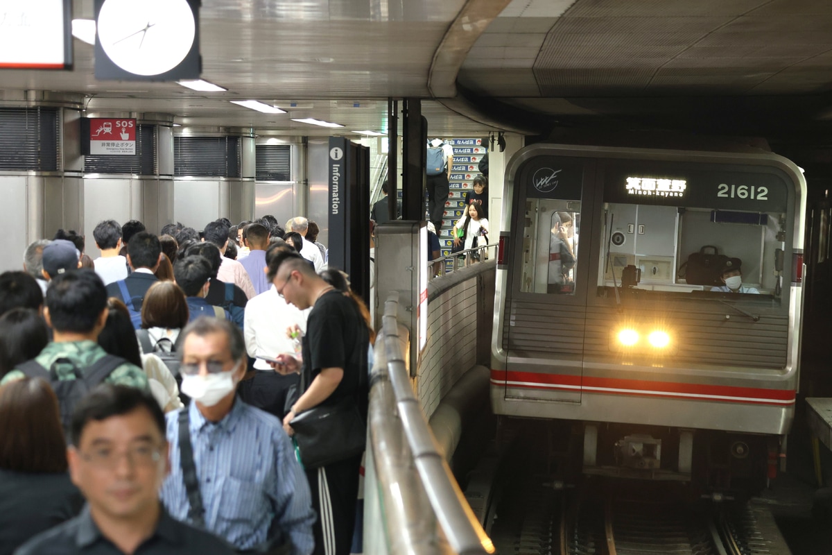 大阪市高速電気軌道 中百舌鳥検車場 21系 21612F
