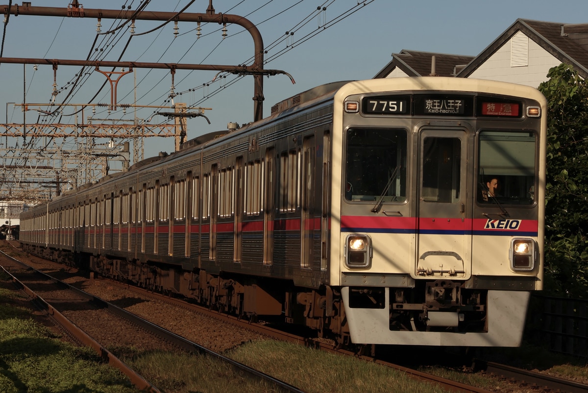 京王電鉄 若葉台検車区 7000系 7701f