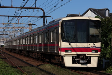 京王電鉄8000系8730fをつつじケ丘～柴崎間で撮影した画像
