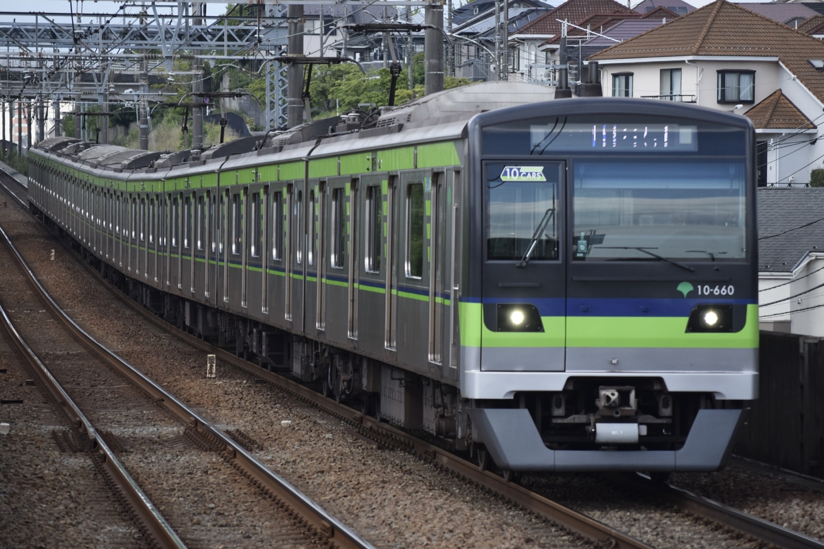 東京都交通局 大島車両検修場 10-300形 10-660F