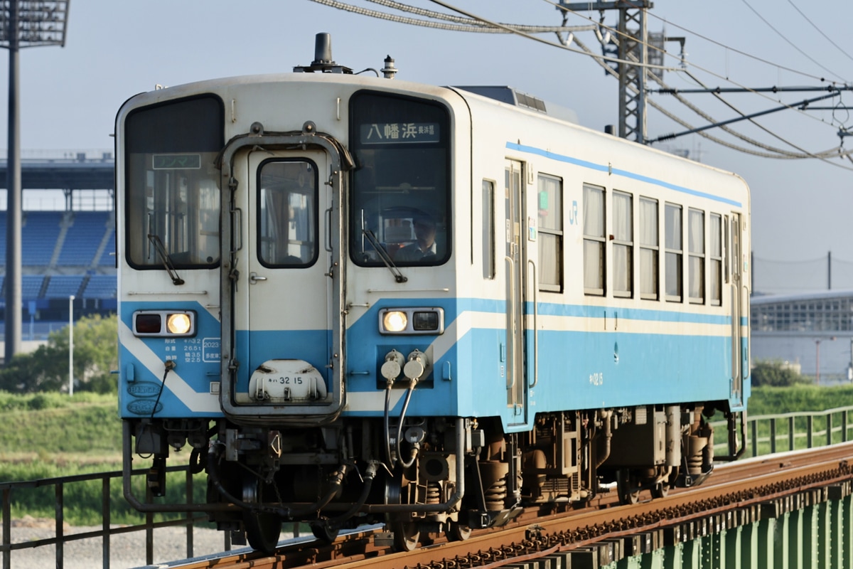 JR四国 松山運転所 キハ32 15