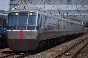 小田急電鉄30000形30257×6を和泉多摩川駅で撮影した画像