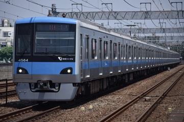 小田急電鉄4000形4064×10を和泉多摩川駅で撮影した画像