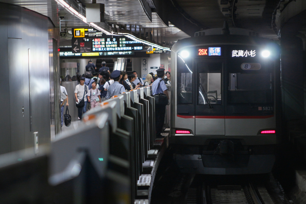 東急電鉄 元住吉検車区 5000系 5121F