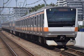 JR東日本E233系トタT17編成を武蔵境駅で撮影した画像