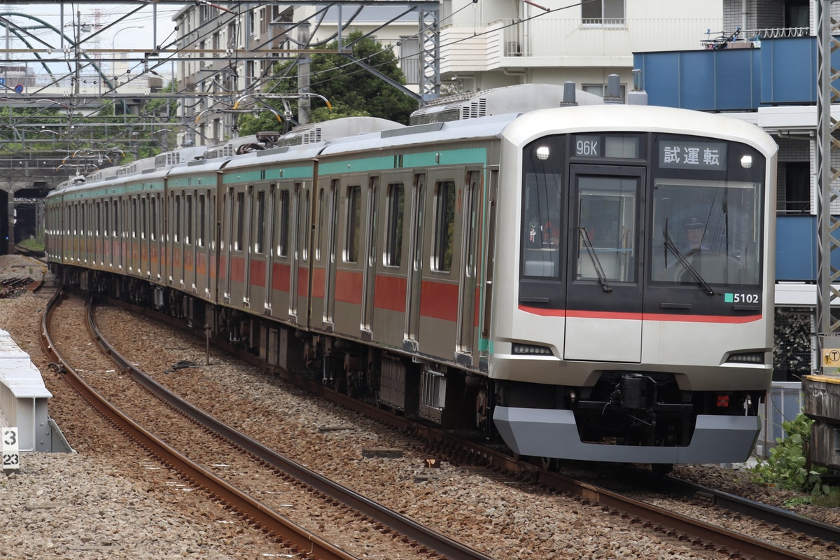 東急電鉄  5000系 5102F