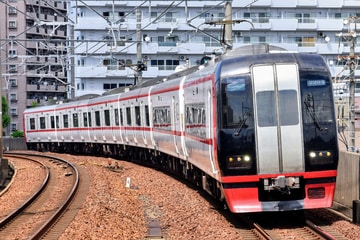 名古屋鉄道2200系2204Fを豊田本町駅で撮影した画像