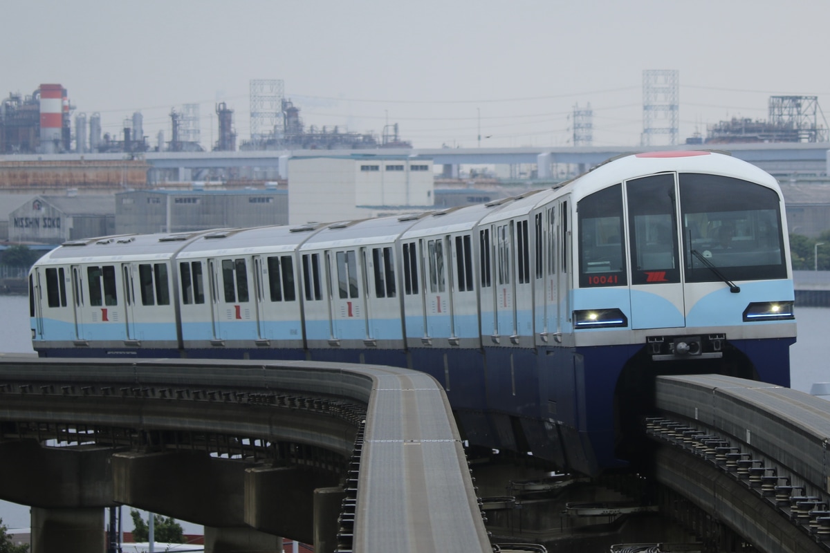 東京モノレール 昭和島車両区 10000形 10041F