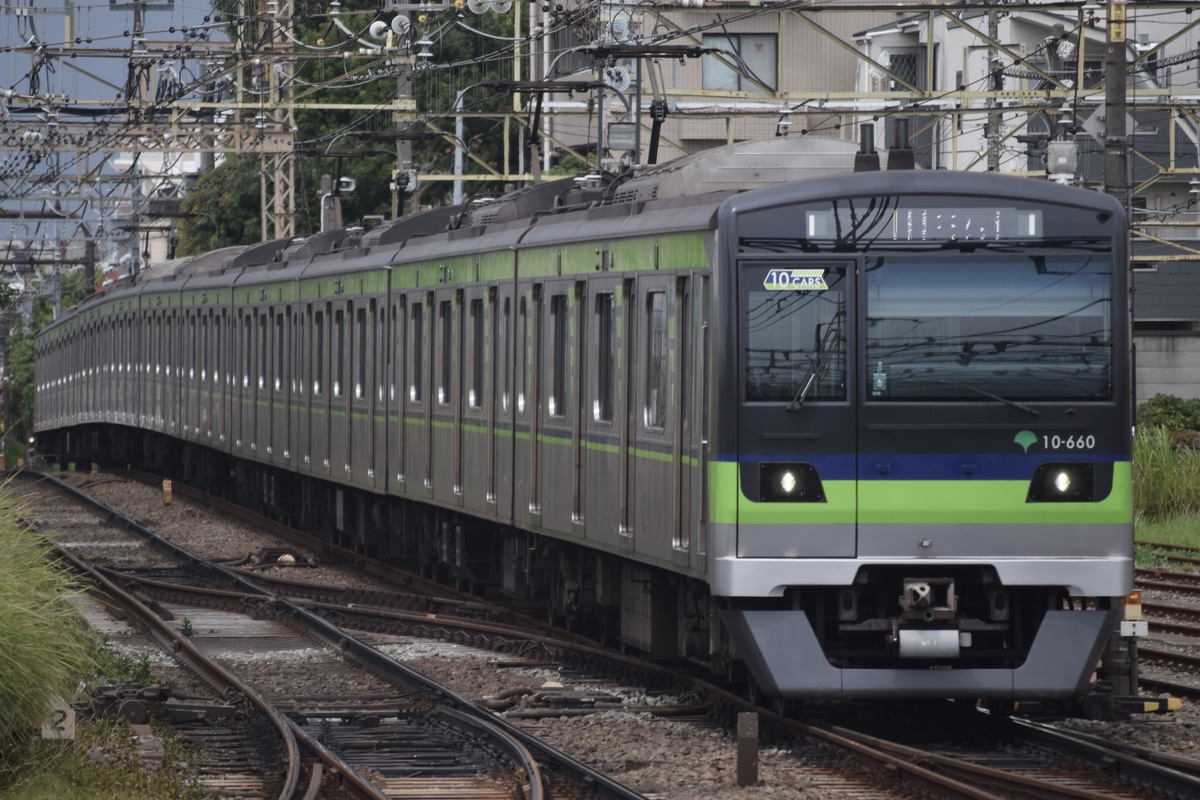 東京都交通局 大島車両検修場 10-300形 10-660F