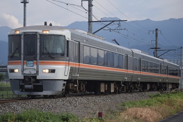 JR東海373系シスF10編成を小井川～常永間で撮影した画像