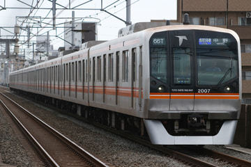 東葉高速鉄道2000系2107Fを南行徳駅で撮影した画像