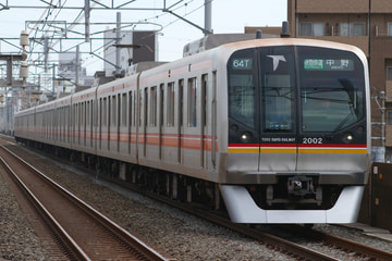 東葉高速鉄道2000系2102Fを南行徳駅で撮影した画像