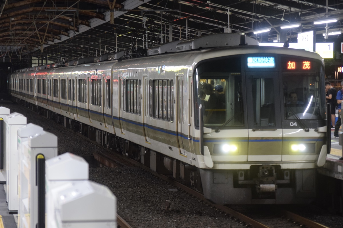 JR西日本 吹田総合車両所奈良支所 221系 NA421編成
