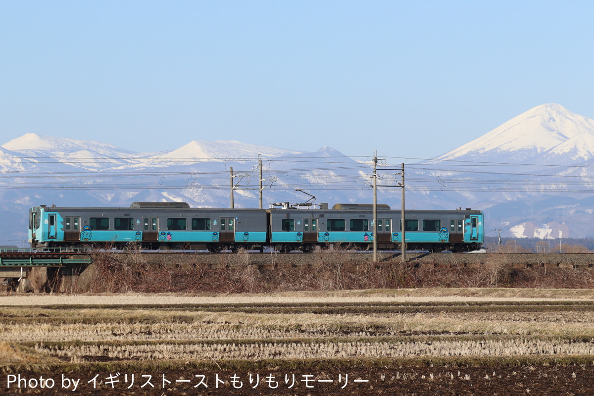 青い森鉄道  青い森703系 
