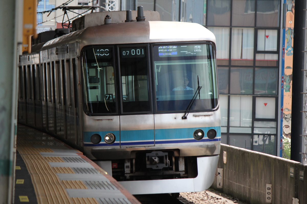 東京メトロ 深川検車区 07系 07-001