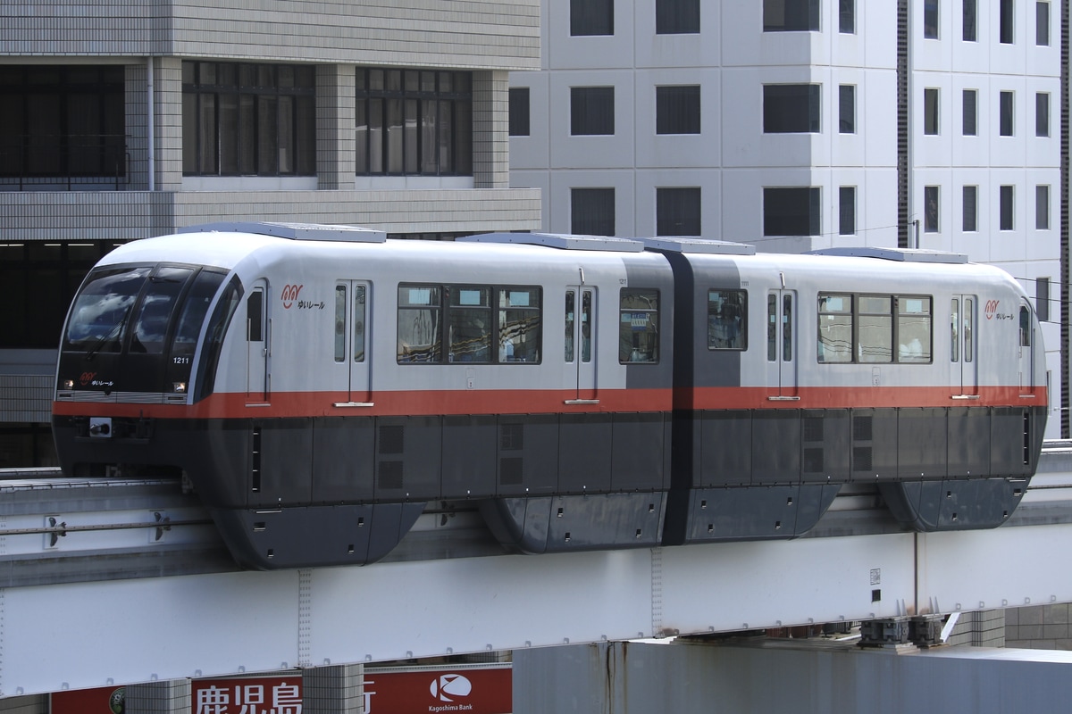 沖縄都市モノレール 沖縄都市モノレール運営基地 1000形 11編成