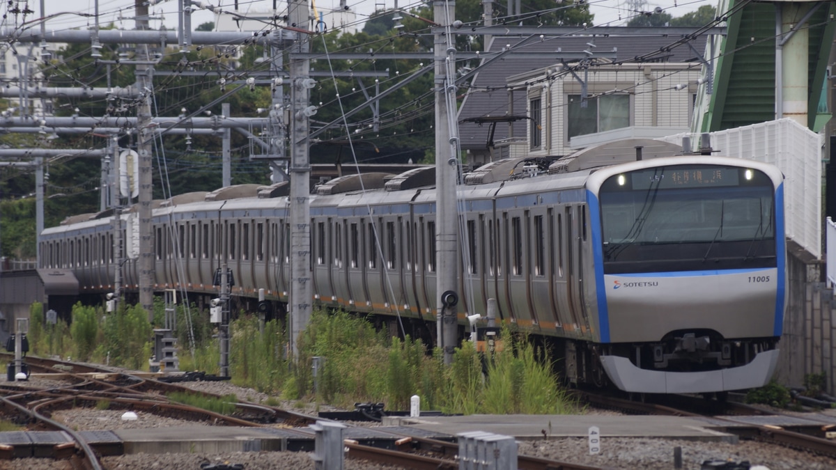 相模鉄道 かしわ台車両センター 11000系 11005f