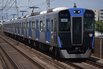 阪神電気鉄道5700系5705Fを出屋敷駅で撮影した画像