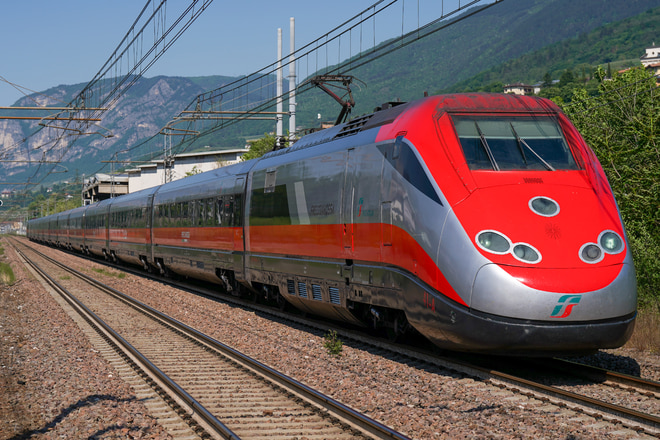 トレニタリア(Trenitalia)