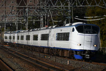 JR西日本281系HA604編成を山崎駅で撮影した画像
