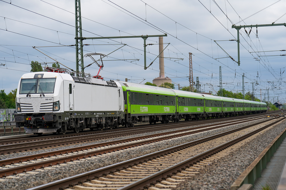 Flix Train  Class193 