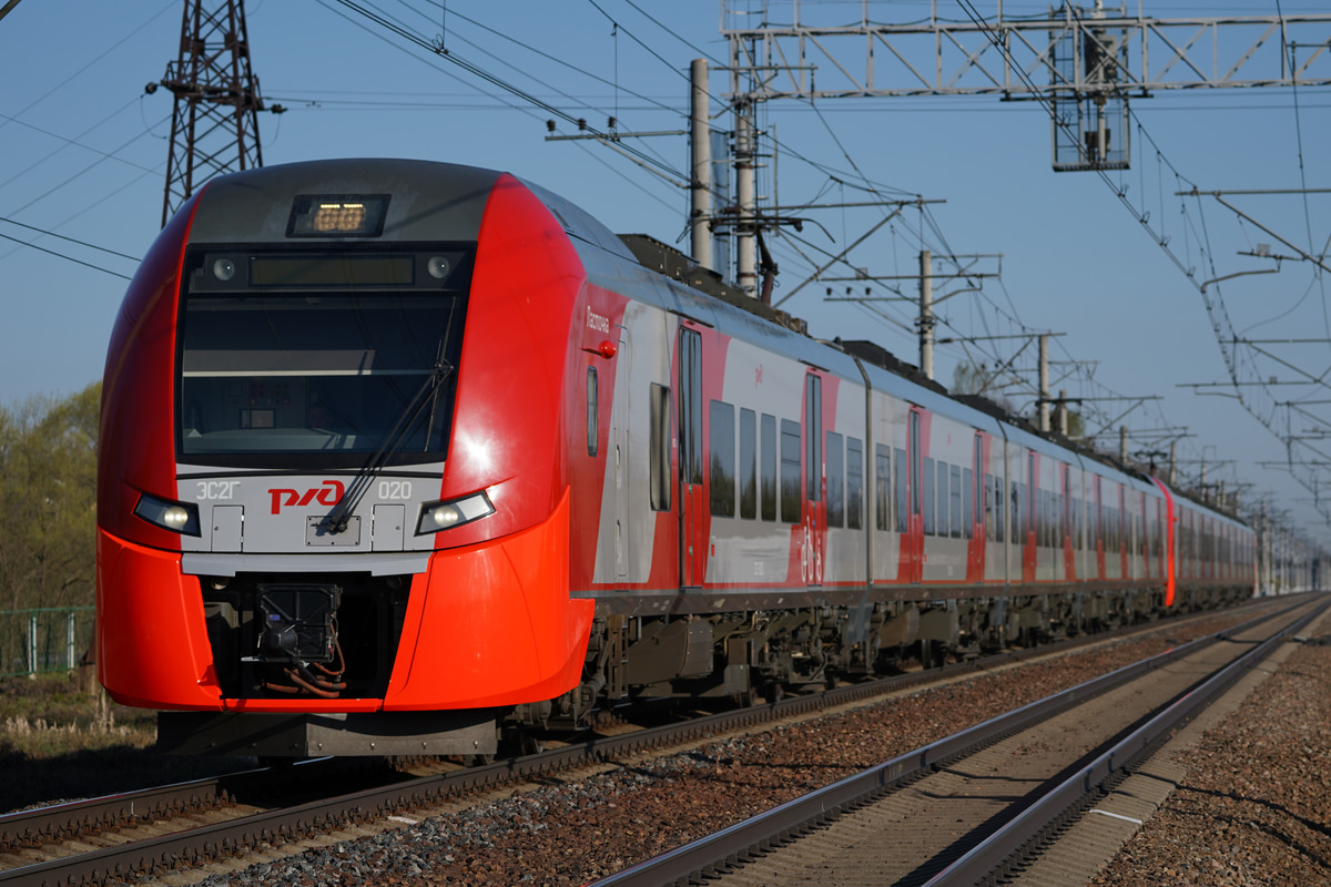 ロシア鉄道  ЭС1 