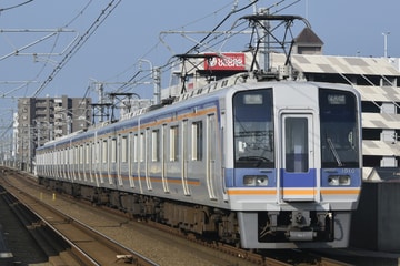 南海電気鉄道1000系1010Fを松ノ浜駅で撮影した画像