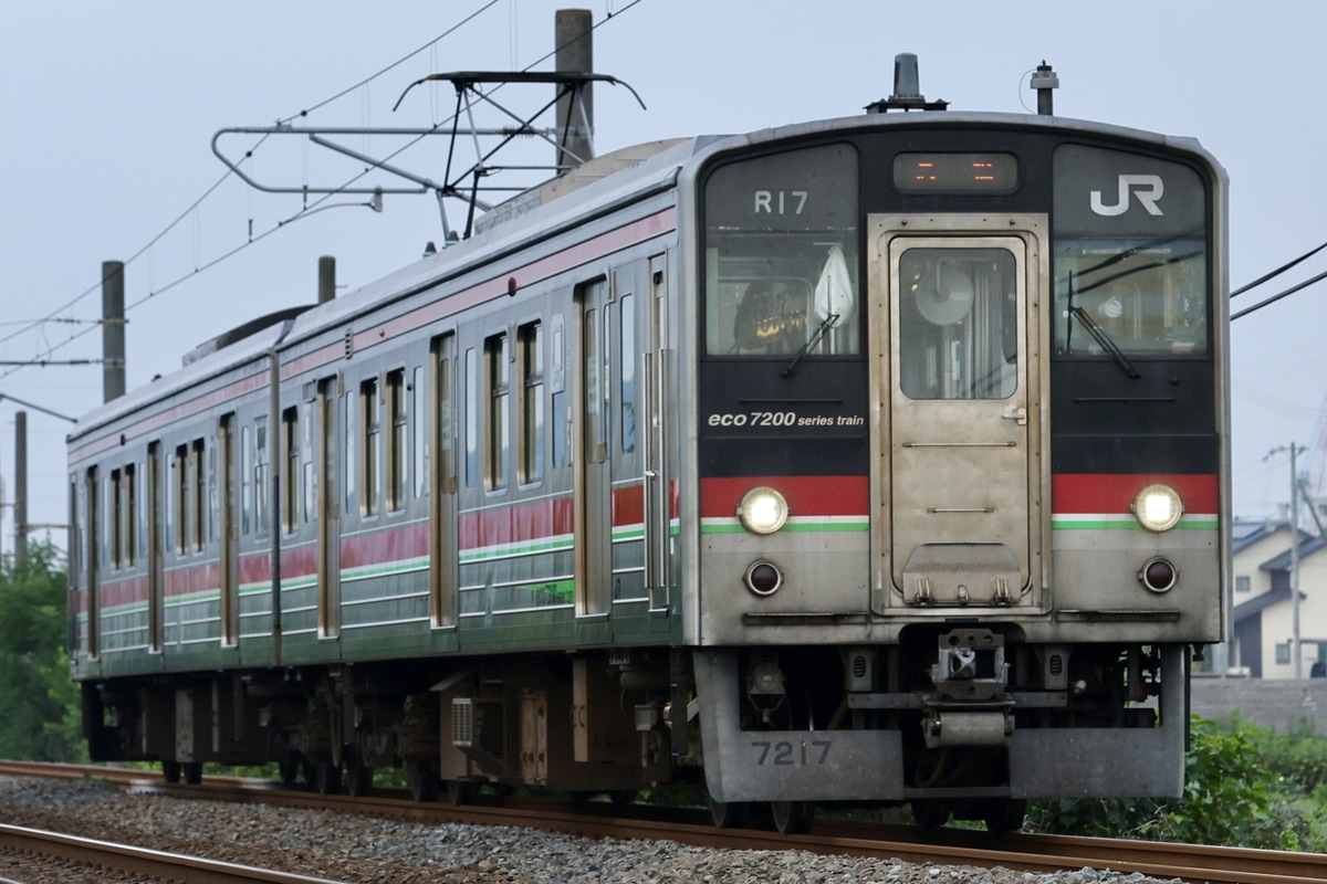 JR四国 高松運転所 7200系 R17編成