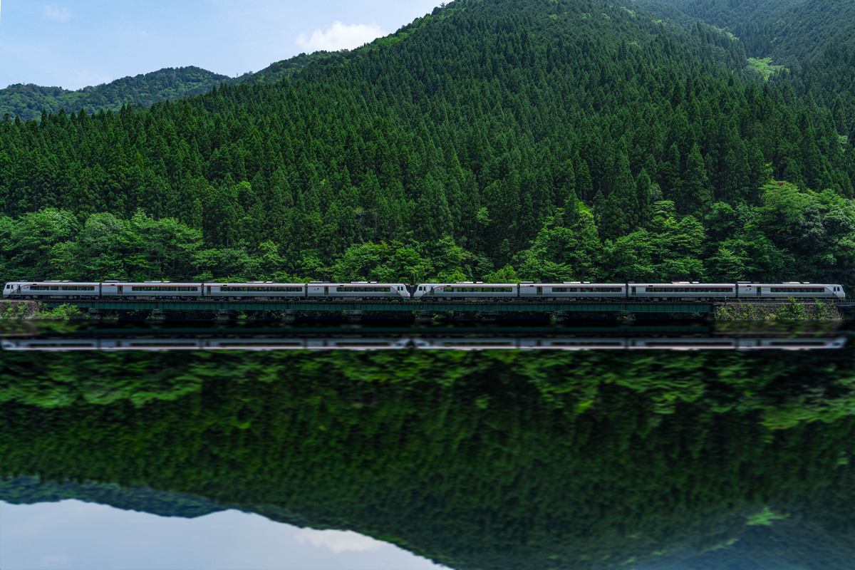 JR東海  HC85 