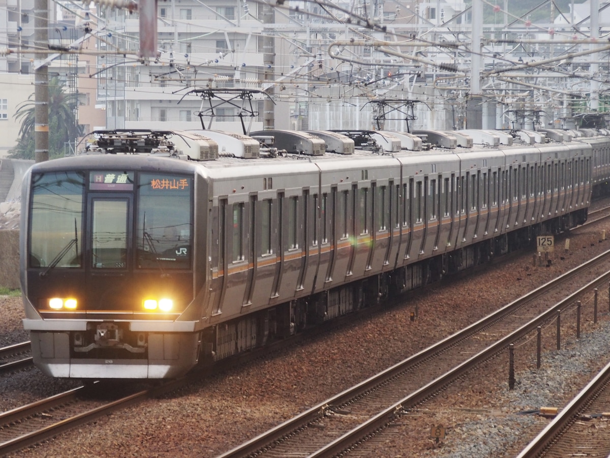 JR西日本  321系 D28編成