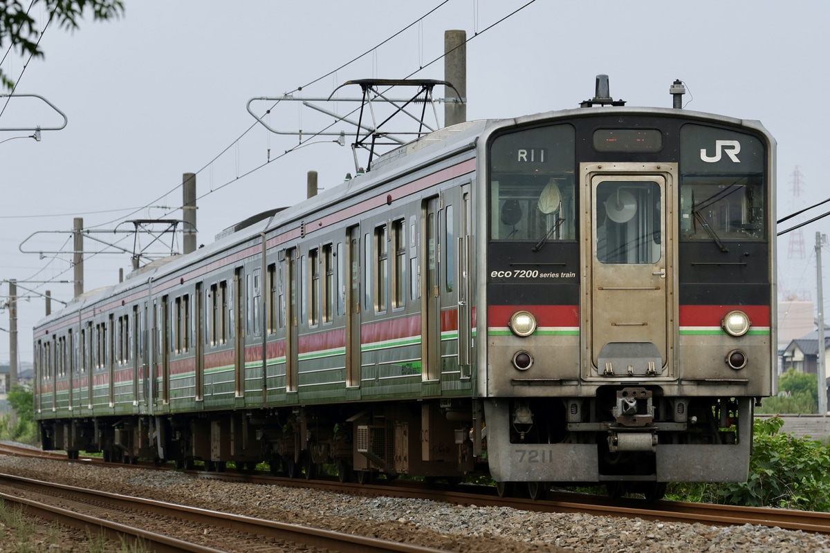 JR四国 高松運転所 7200系 R11編成