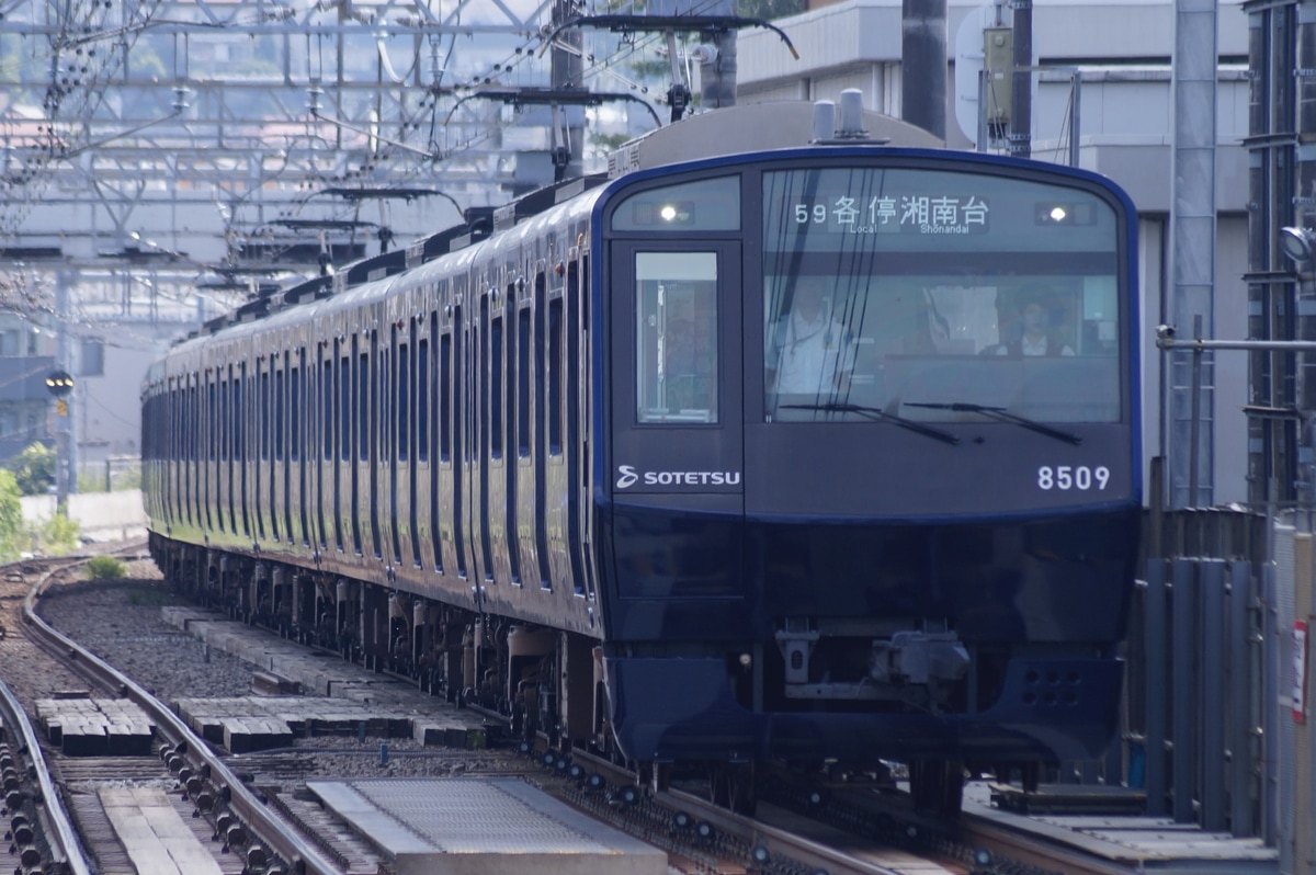 相模鉄道 かしわ台車両センター 8000系 8709f