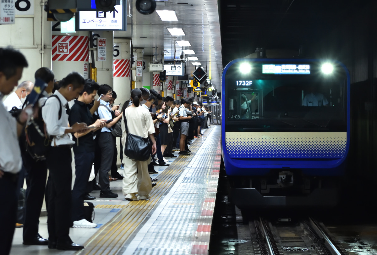 JR東日本 鎌倉車両センター本所 E235系 クラJ-08編成