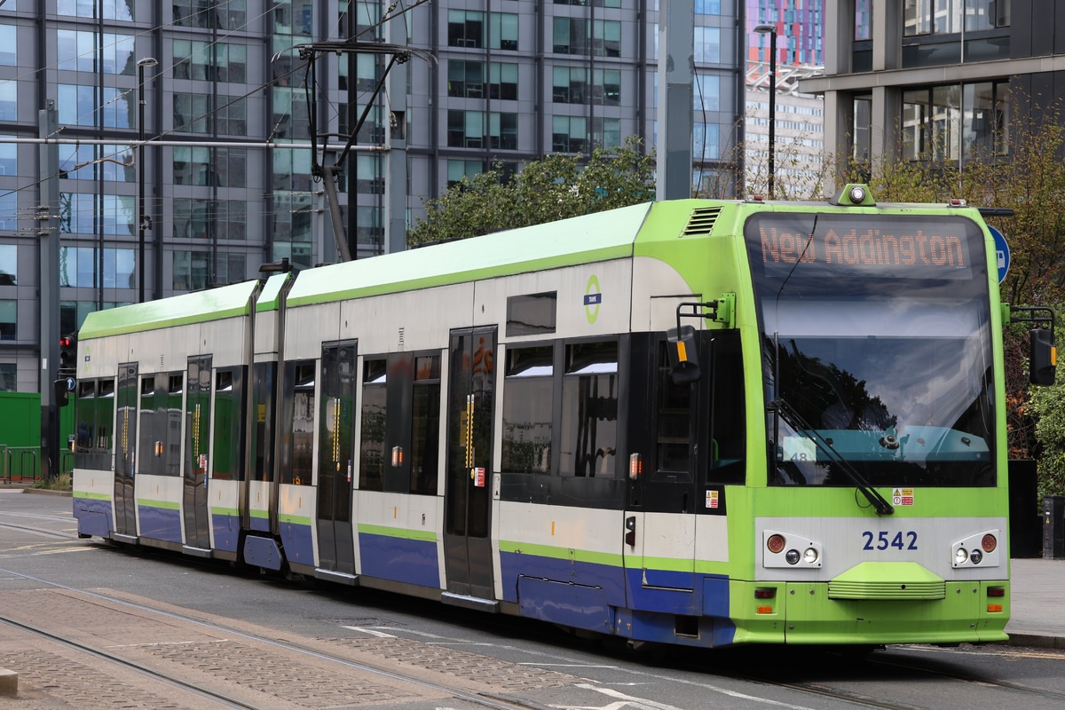 Transport for London  Bombardier CR4000 2542