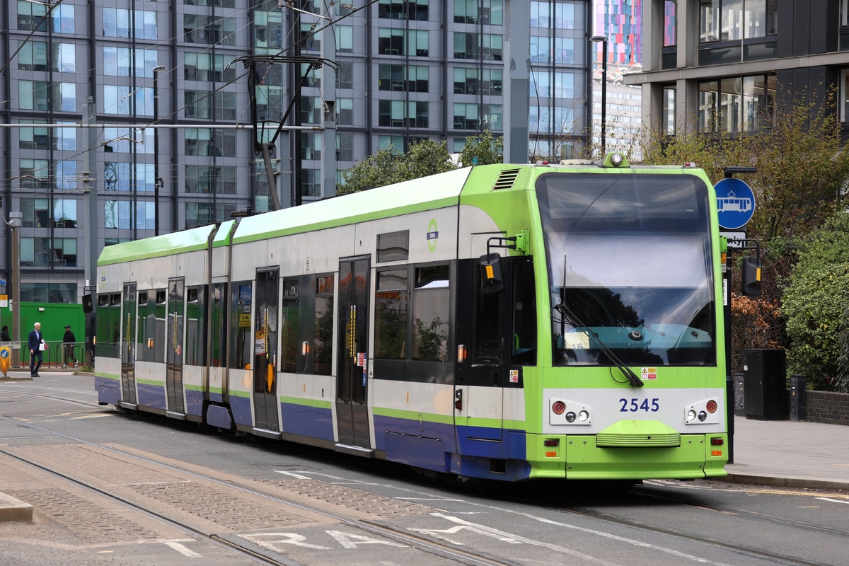 Transport for London  Bombardier CR4000 2545