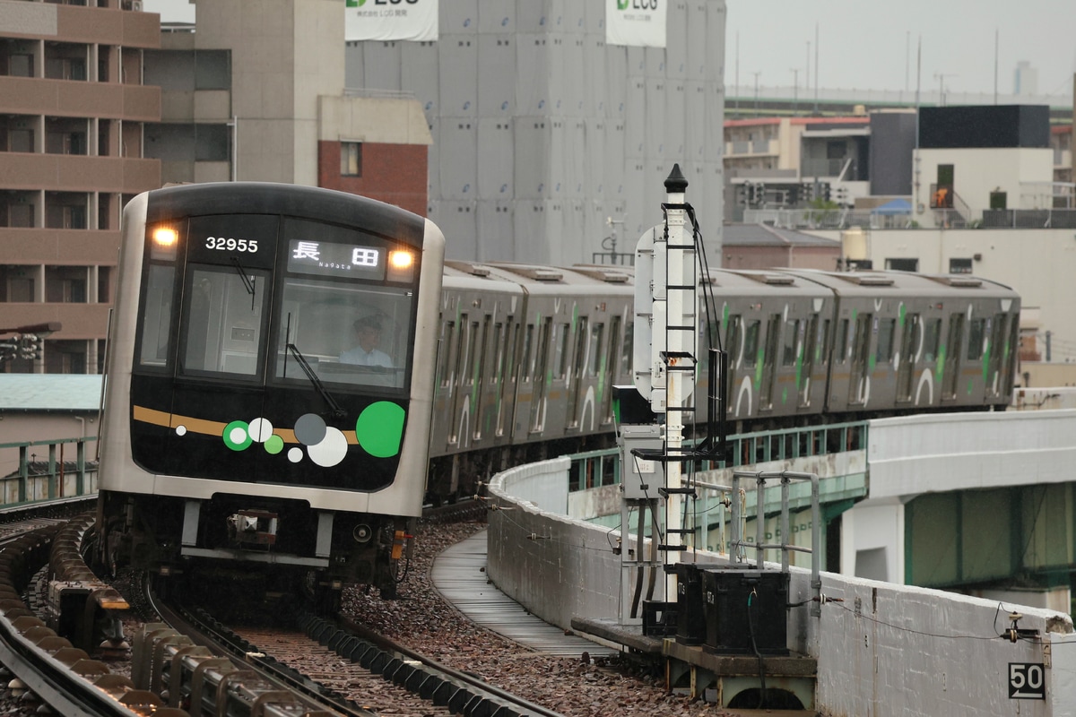 大阪市高速電気軌道 森之宮検車場 30000a系 32655F