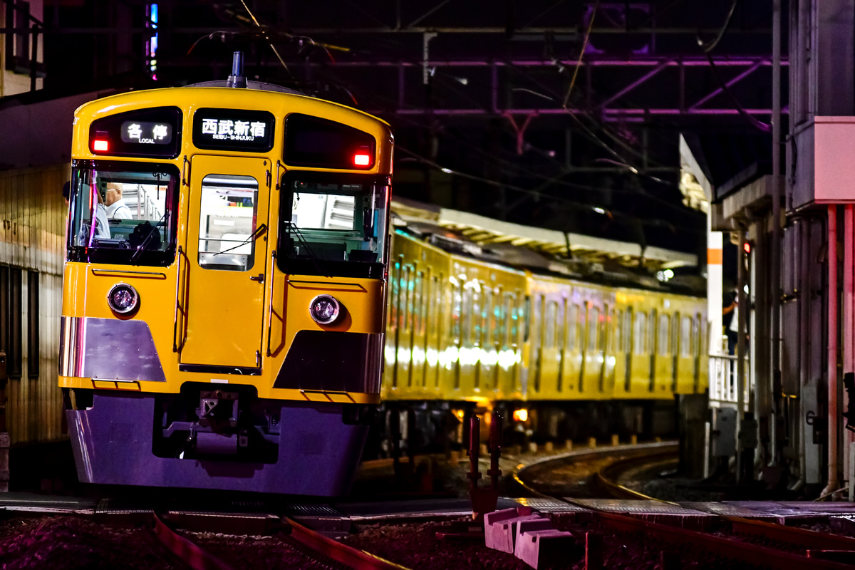 西武鉄道  新2000系 