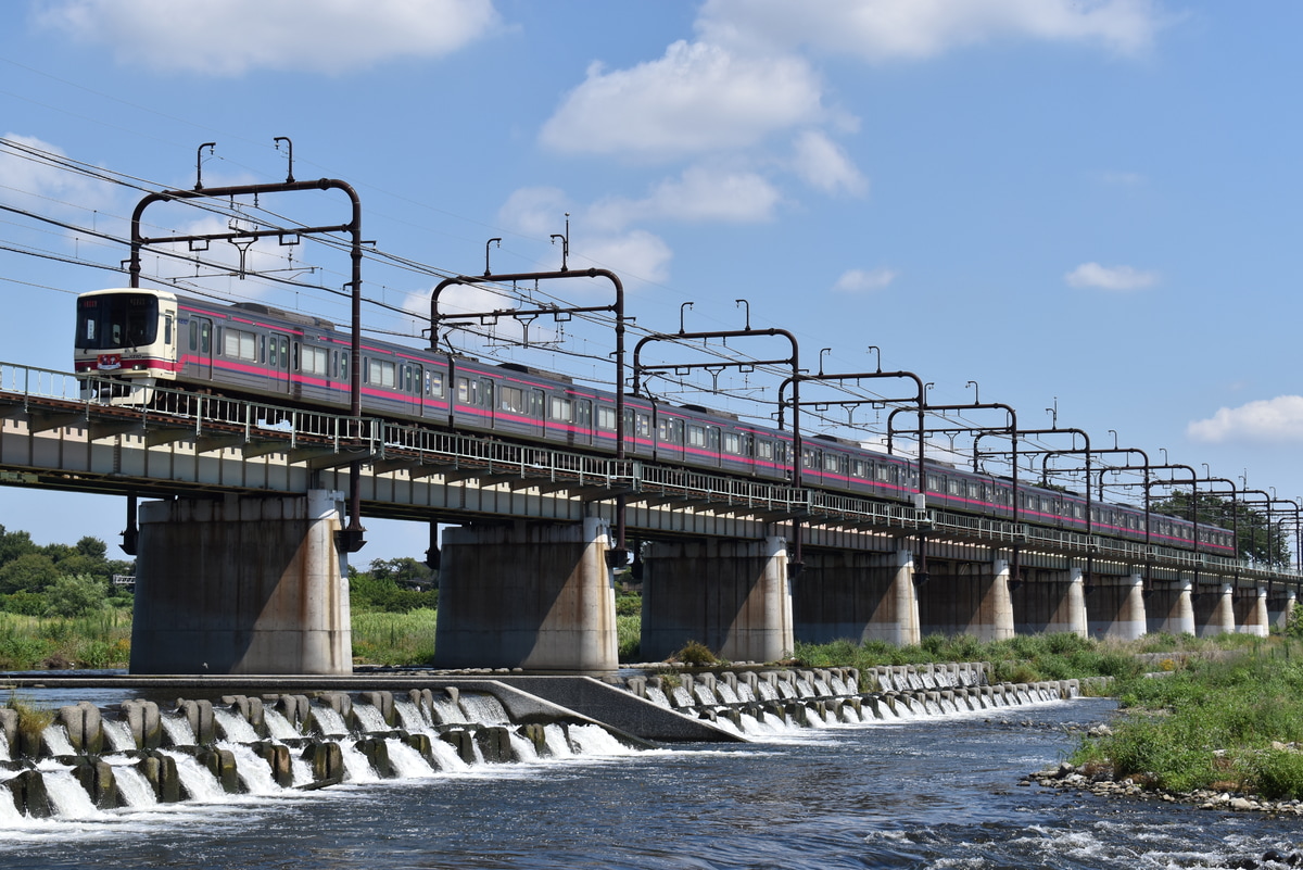 京王電鉄 若葉台検車区 8000系 8701f